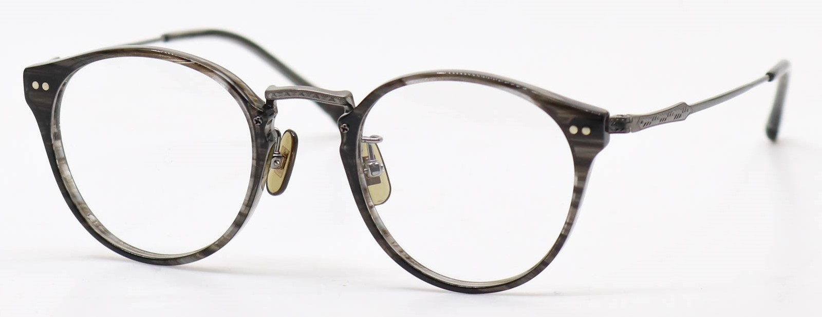 眼鏡のカラータイプC-4 Gray-Sasa/Gray-Matt
