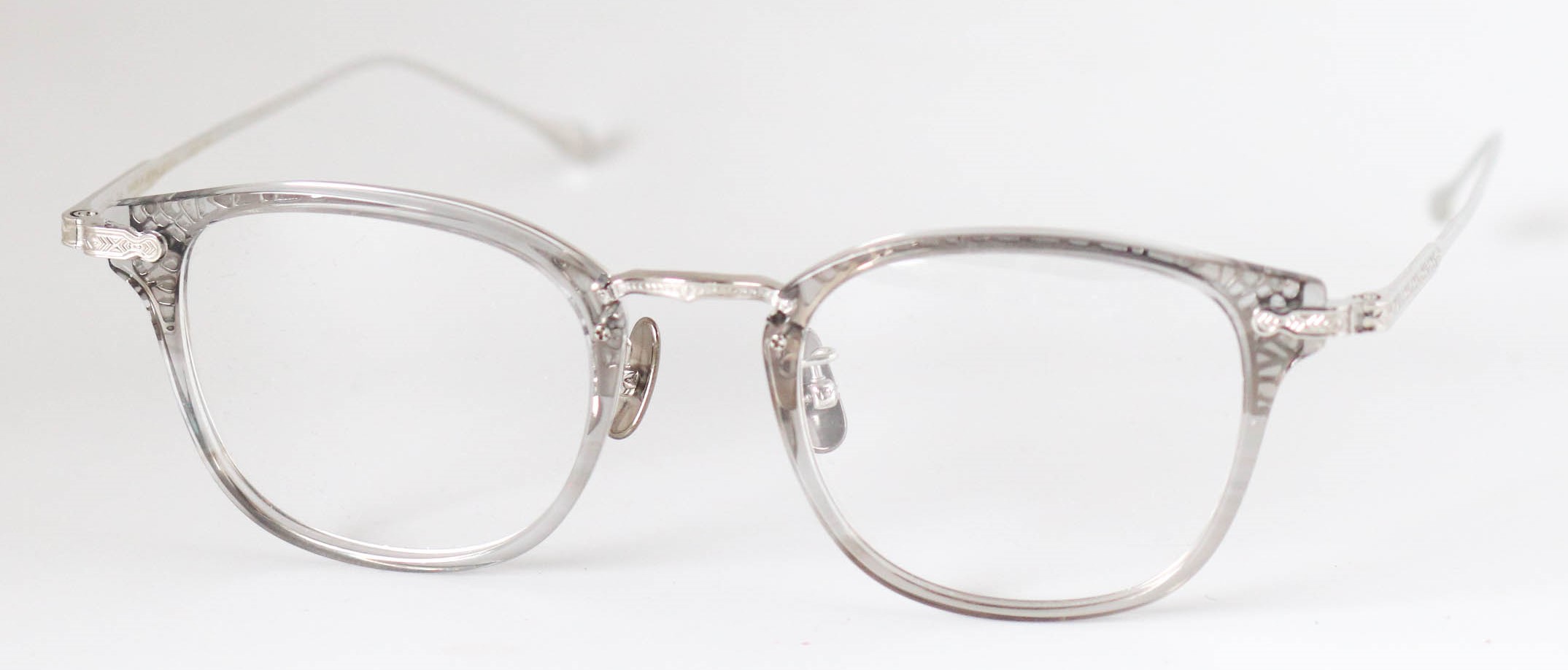 眼鏡のカラータイプC-6 Light-GrayStripes/Silver