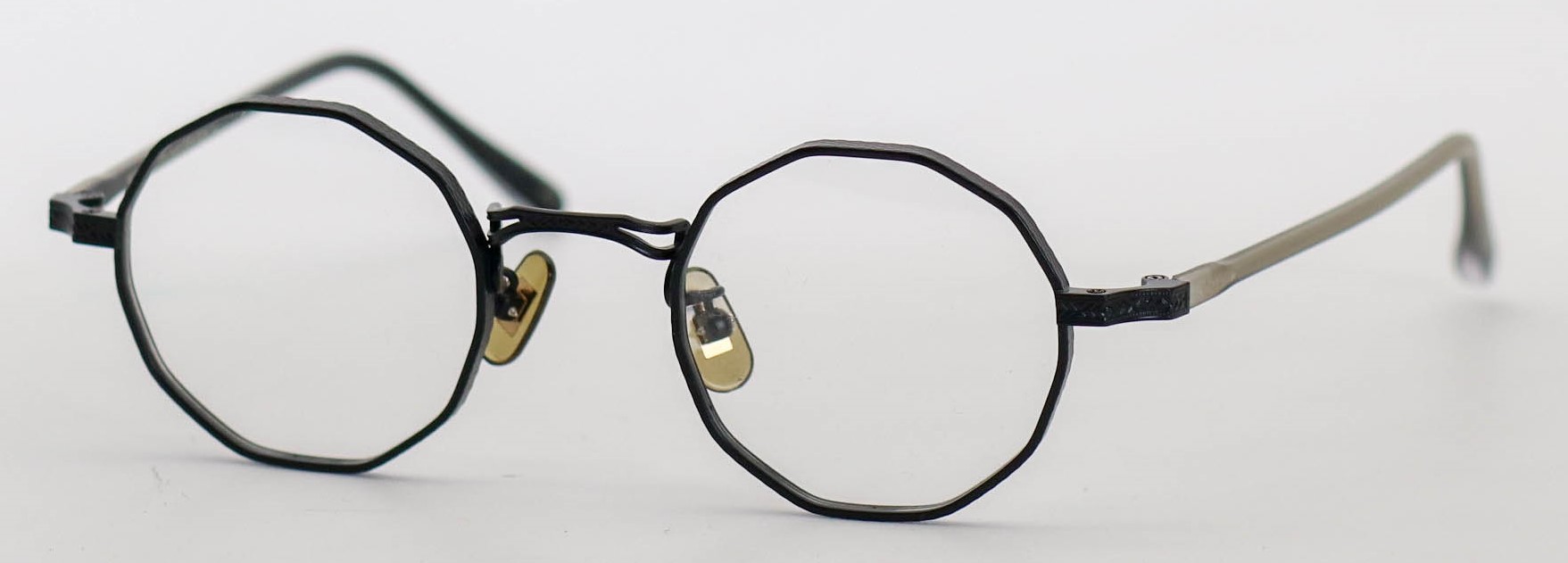 眼鏡のカラータイプC-3 Black-Matt