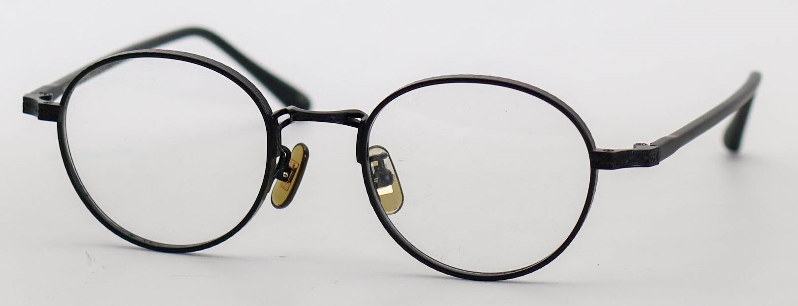 眼鏡のカラータイプC-4 Black-Matt